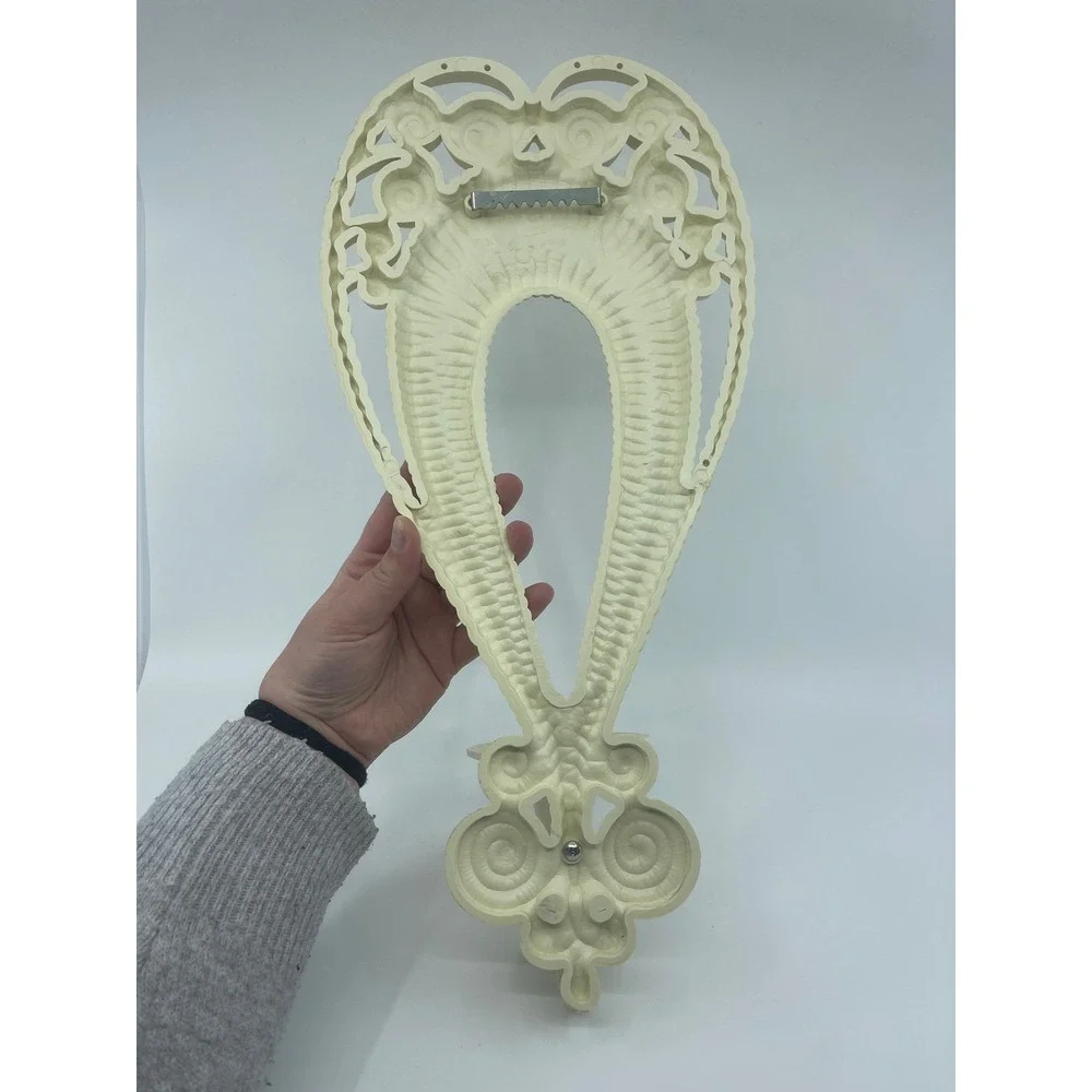 Vtg‎ Burwood Products 70s Wall Sconce Decor Ivory Ornate Swirl 18
